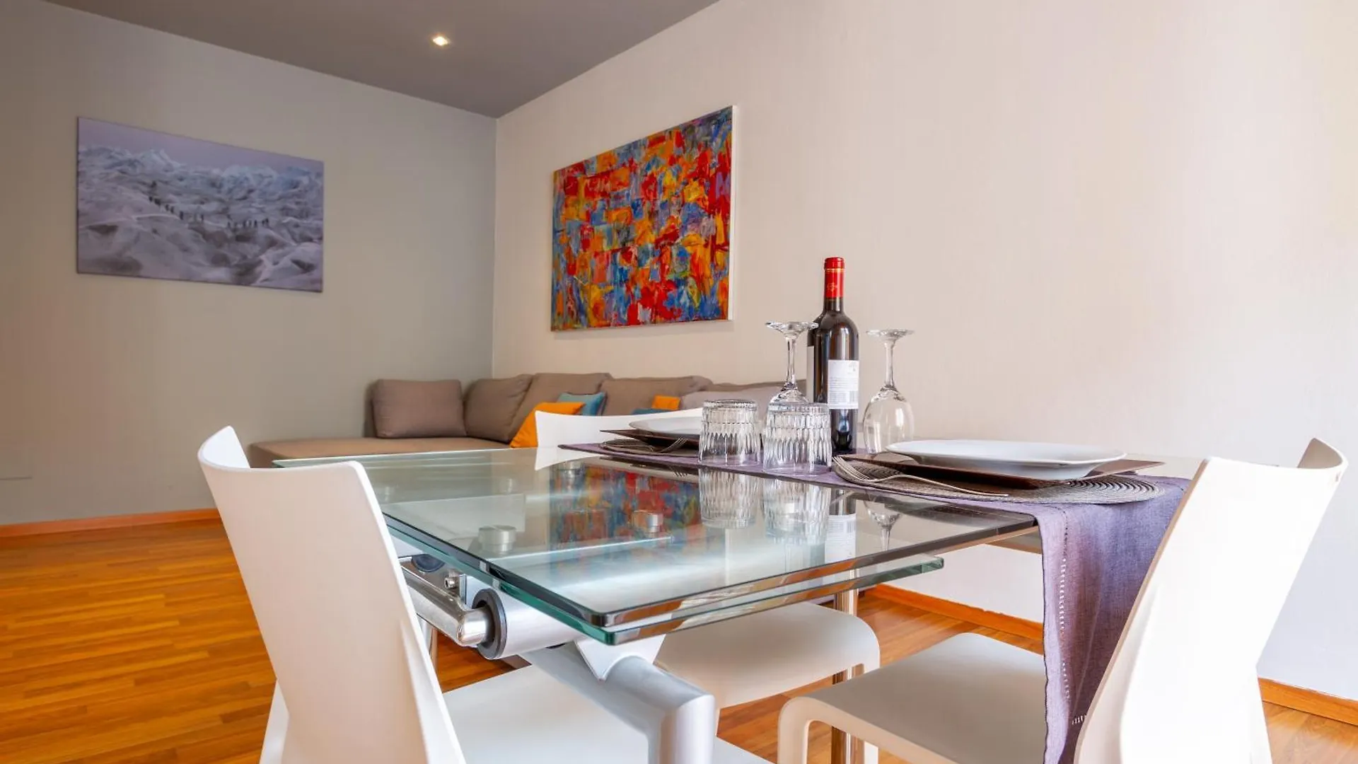 Marghera 10 The Milanese Experience 0*, Milan Italy